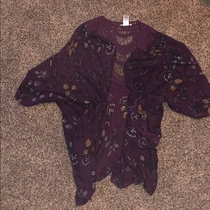 Flowy floral cardigan/kimono